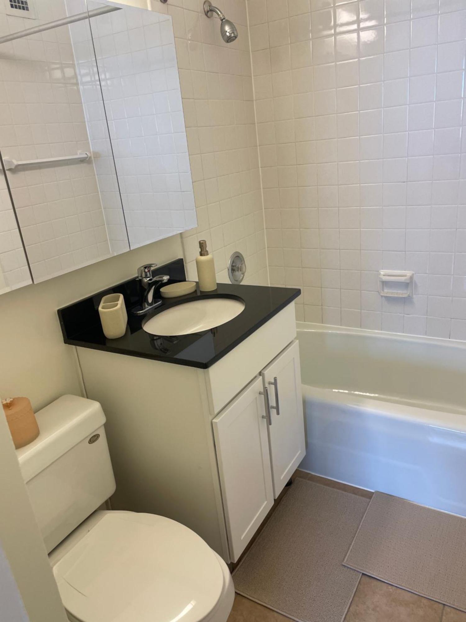 Unique Place In Midtown Nyc *